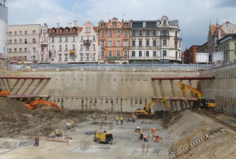 Kommunikations- und Einkaufszentrum Katowice Osobowa